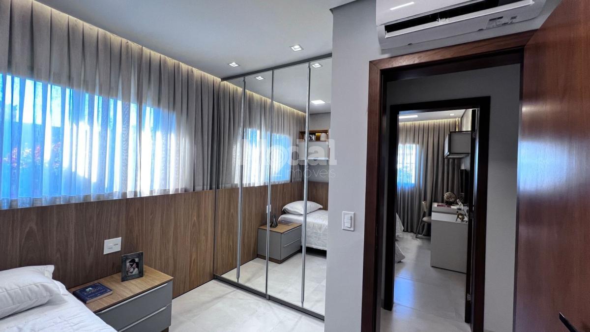 Apartamento à venda com 2 quartos, 82m² - Foto 9